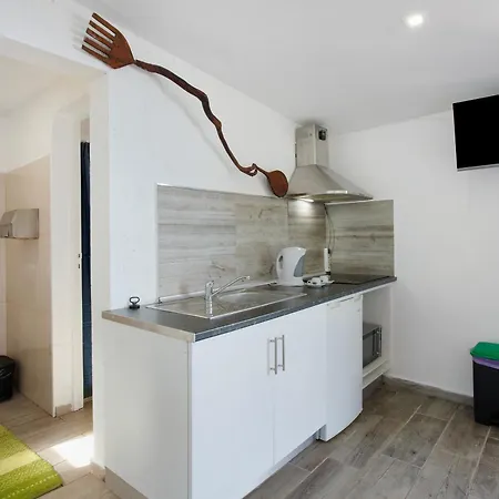 House Inmountain Holiday park Canico (Madeira)