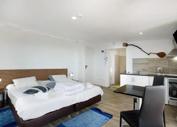 Holiday park House Inmountain Canico (Madeira)